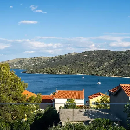 Ana Lägenhet Marina